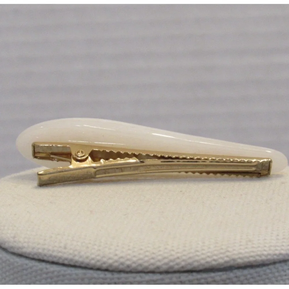 White Plastic ? Hair Barrette Clean Girl‎ Boho Chic Minimalist Neutral Cottage